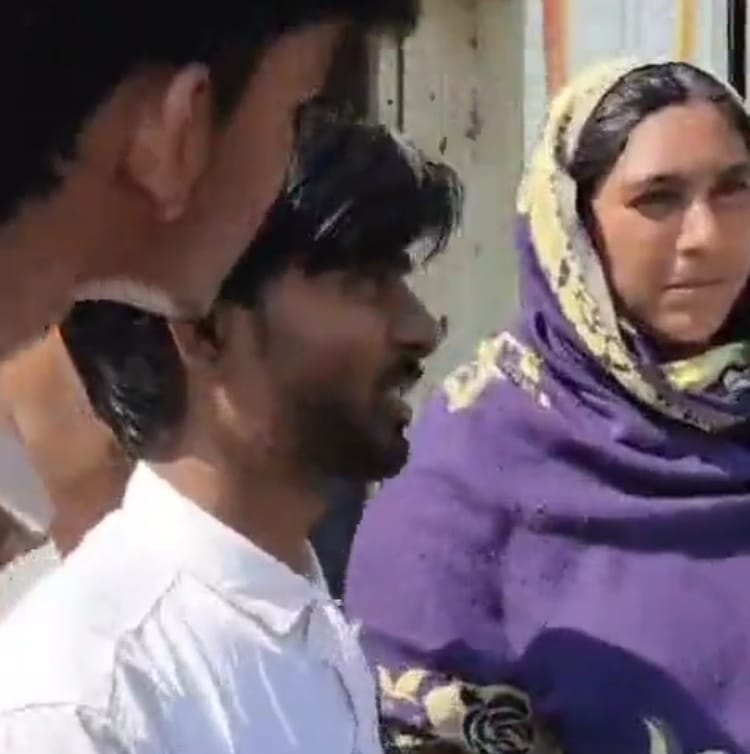 दरभंगा में एटीएम फ्रॉड: मददगार बनकर 60 हजार की ठगी, मोबाइल नंबर डालने के बहाने बदला था कार्ड; हड़कंप