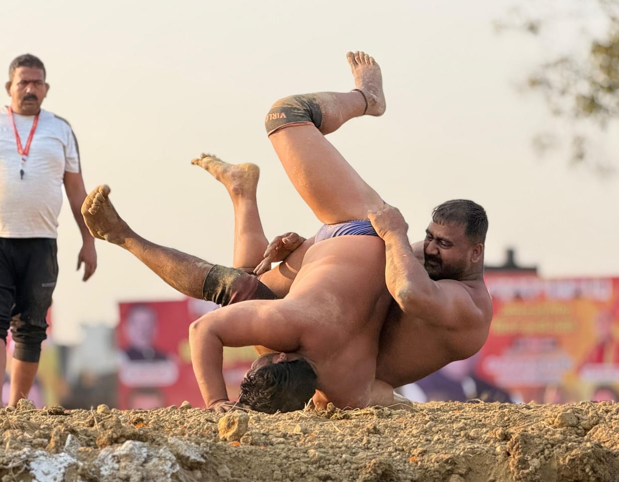 Wrestling: Badal wrestler defeated by Nagendra Das's Tangdi move