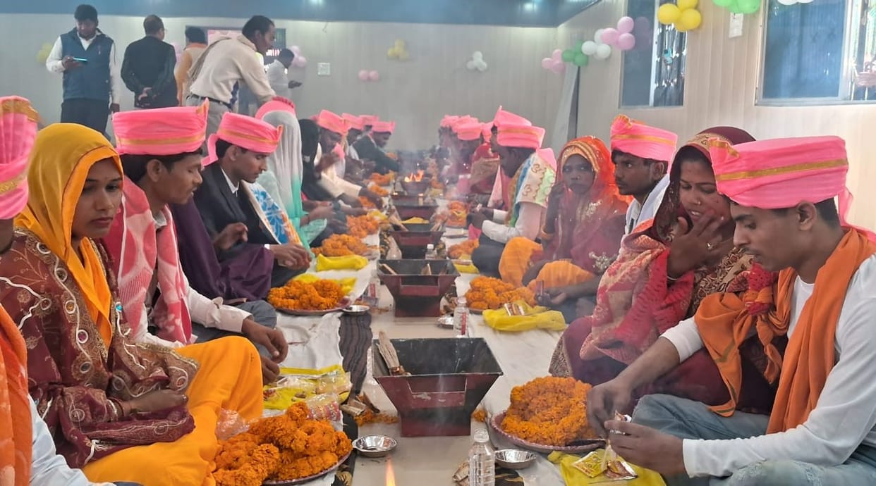 Mass Marriage: Bride Chandni, MA, and Groom Veeru, 10th Pass