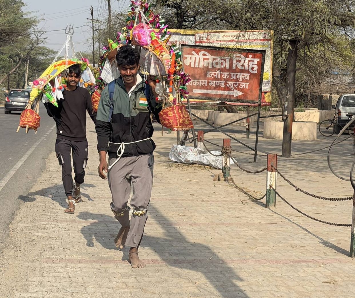 The dilapidated Kanwar route in the Khurja region is creating problems for Shiva devotees.