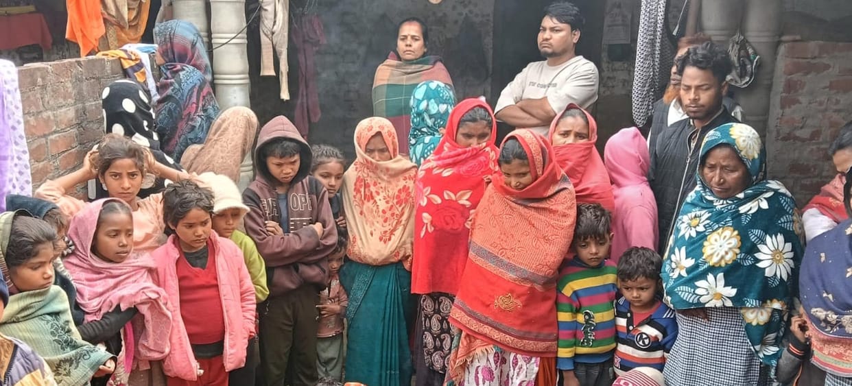 In a dispute over partition, the younger brother was attacked with a brick and killed.