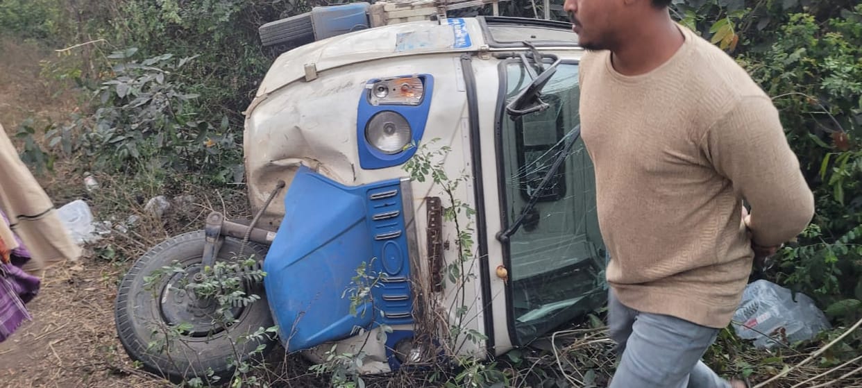 16-year-old minor died after being hit by an auto-rickshaw who was going to pond to take bath in Raigarh