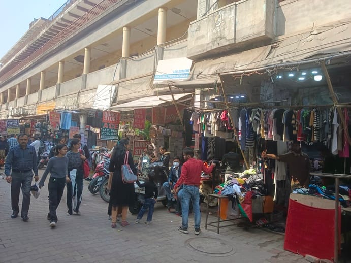 Footpaths are being sold for Rs 1,500 a day in Raja Mandi market.