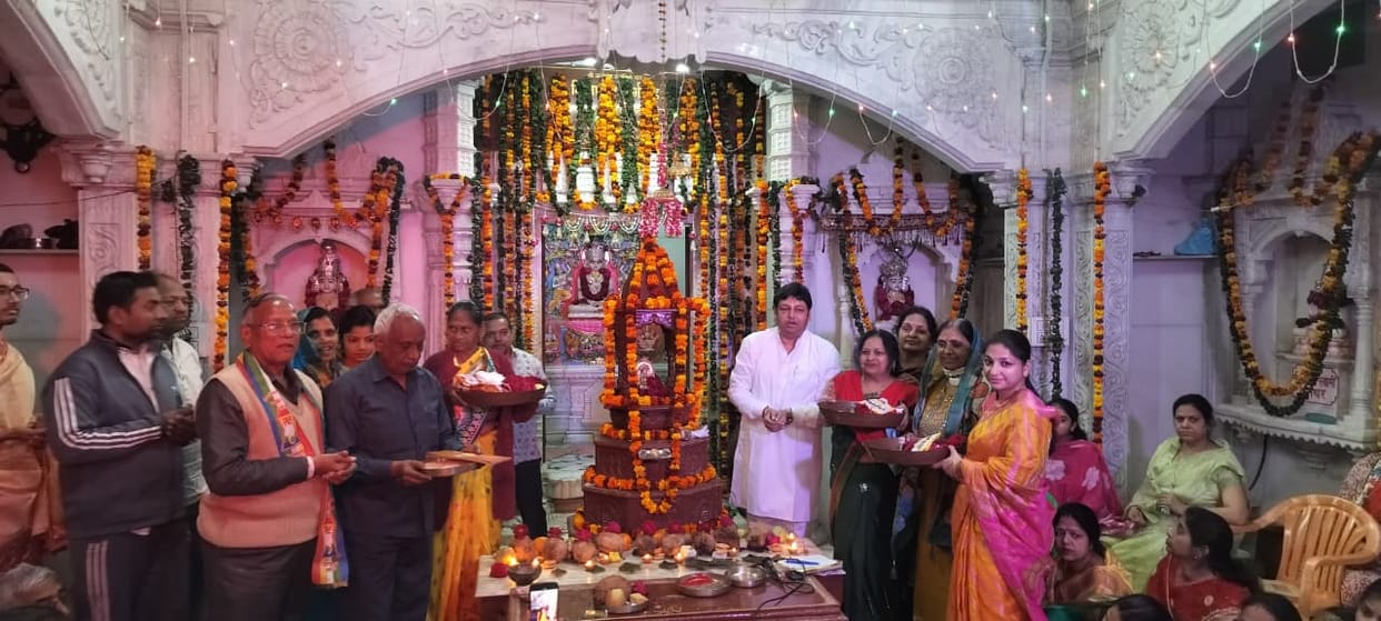 Devotees gathered for the cultural festival on the anniversary of Jain temple.