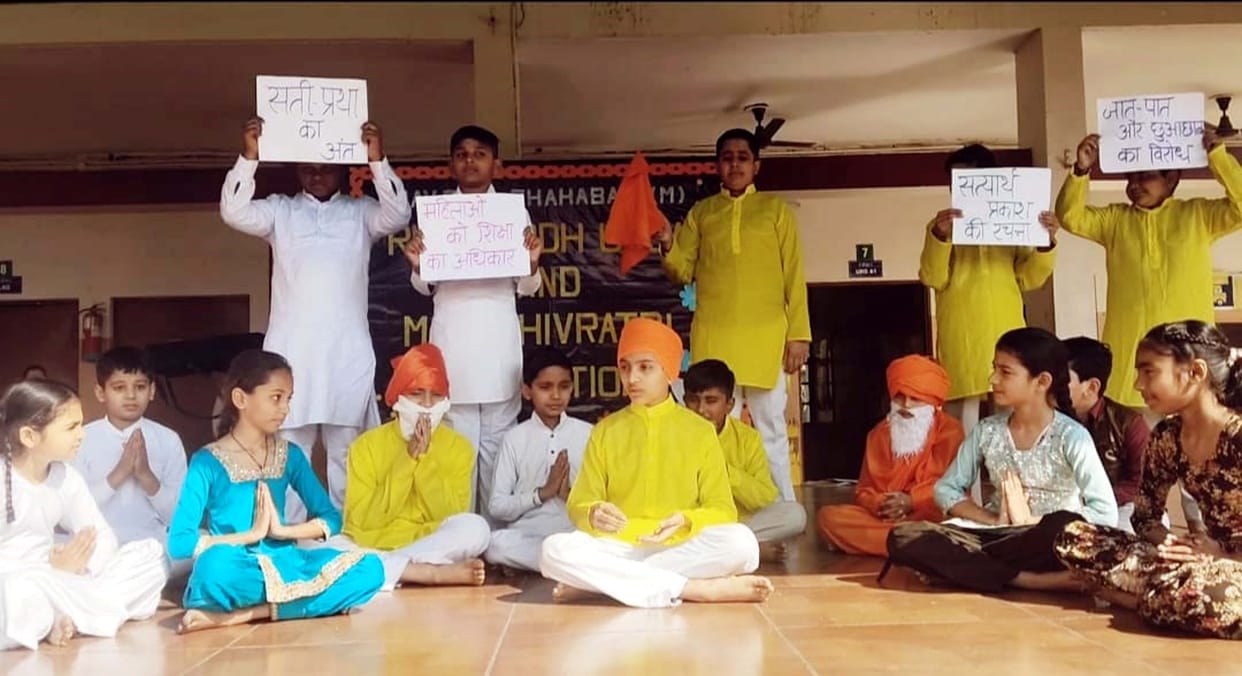Plays and lectures based on the life of Swami Dayananda
