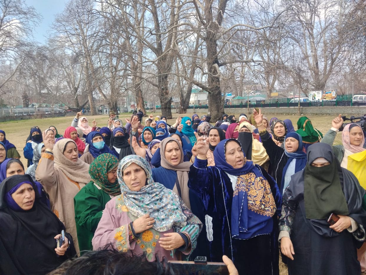 Srinagar, Aasha workers, Held Protest, Demand for Minimum Wages