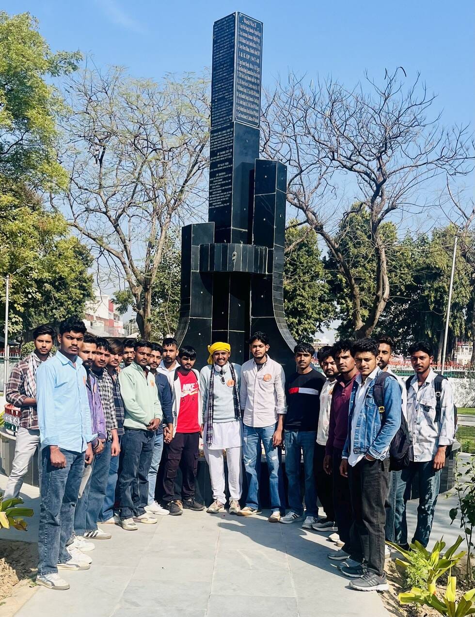Independent Youth Front pays tribute to the martyrs of Pulwama