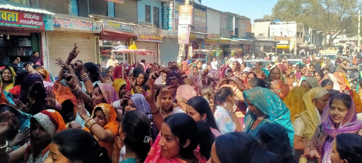 Procession taken out on the installation of the statue of Saint Durbalnath Maharaj