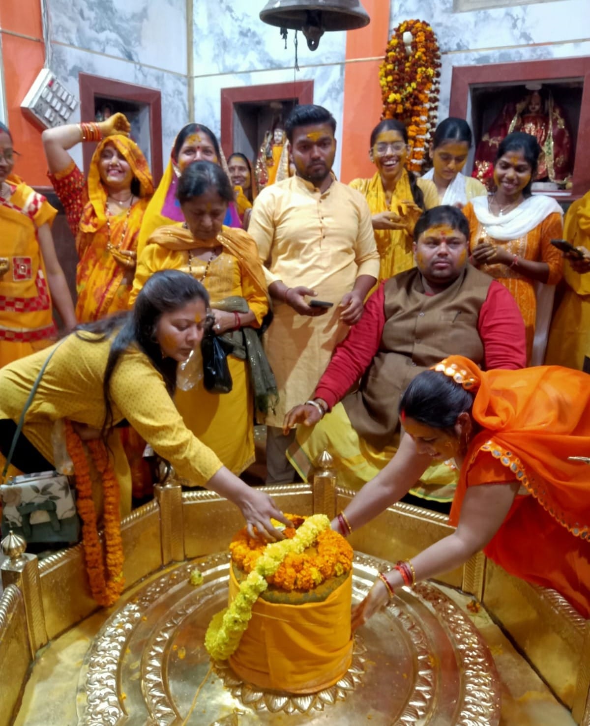Vanshraj Maurya became the block president and Subhash Pal became the minister