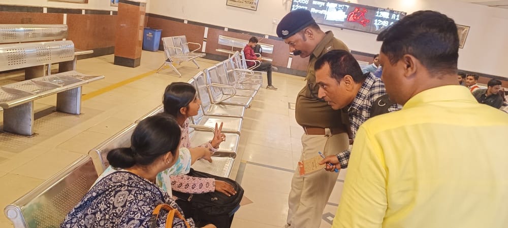 Firing Inside Jamalpur Railway Station Waiting Room, Panic Among Passengers