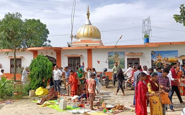 Shivalinga appeared while ploughing the field and was asked to build a temple in a dream.