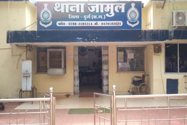 भाजपा नेता ने पुजारी के भाई के साथ की मारपीट