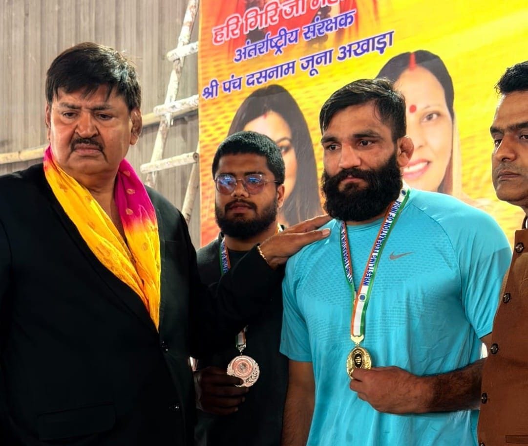 Sunil of Dabarpur won the gold medal in senior wrestling.