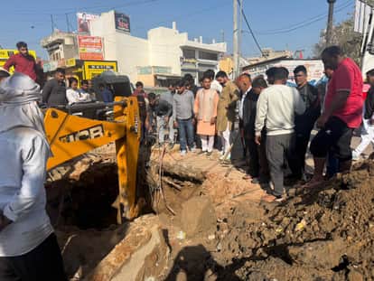 Work begins to repair the collapsed sewerage line in Jhajjar Valley