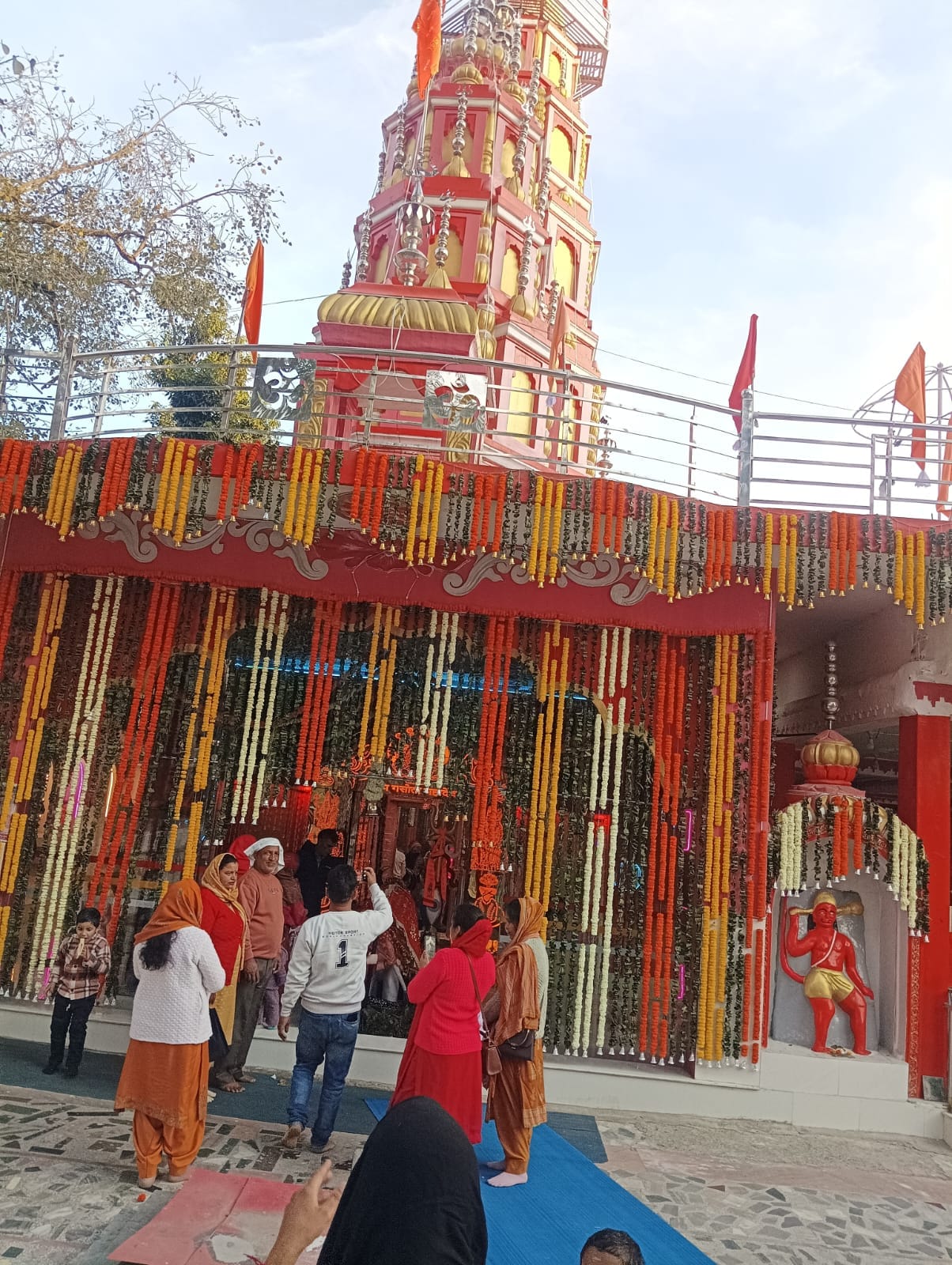 600 earthen Shivlingas will be worshipped simultaneously in four watches.