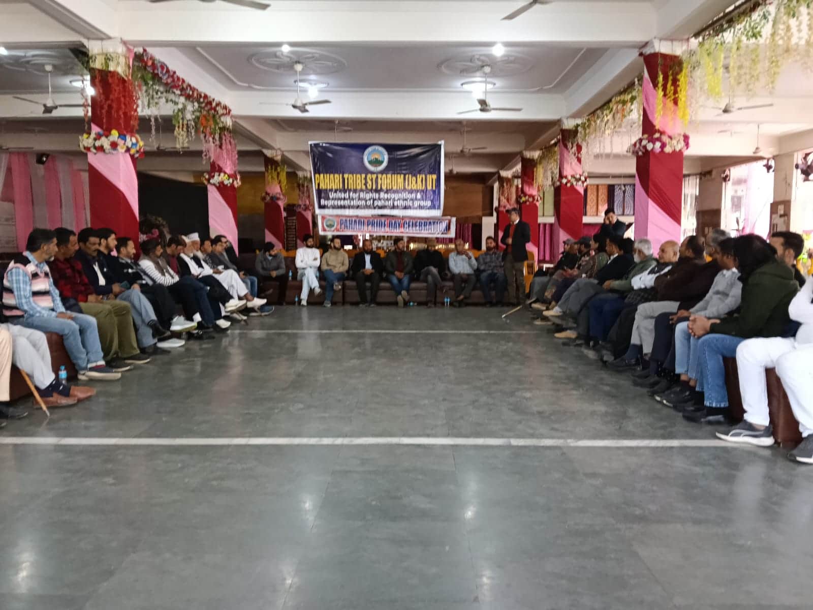 पहाड़ी जनजाति एसटी फोरम जेएंडके ने राजोेरी में पहाड़ी प्राइड डे मनायाफोटो स्रोत संवाद