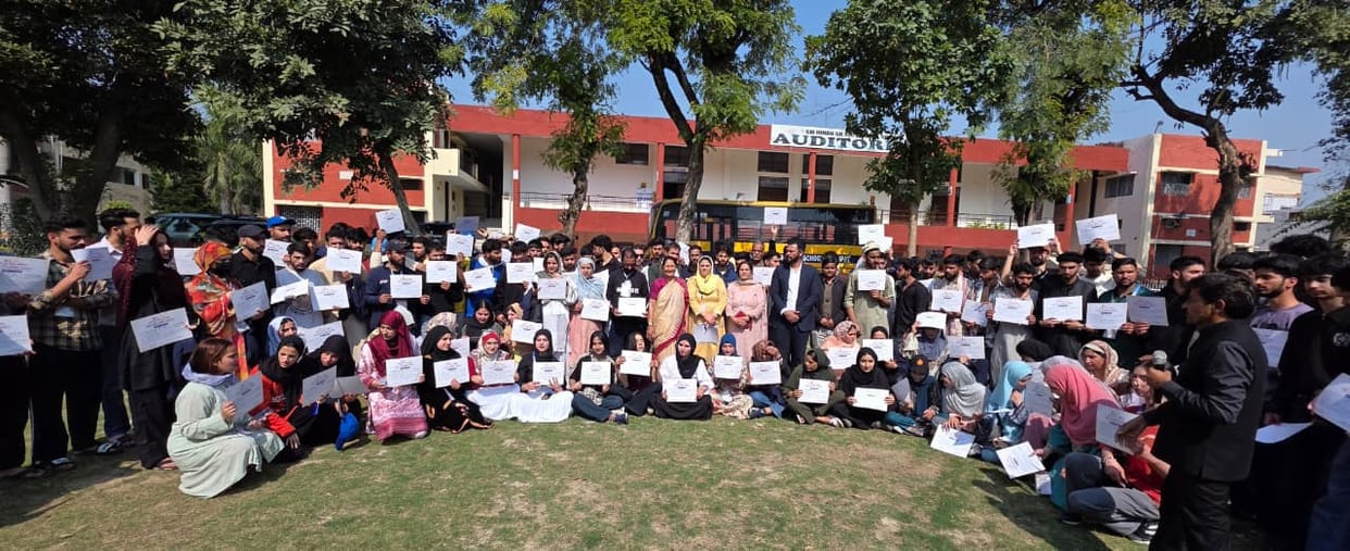Kashmiri youth learn about the culture of each other's states
