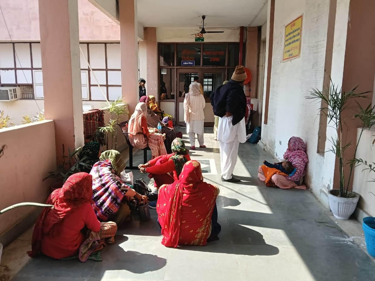 44 patients underwent surgery in the Civil Hospital