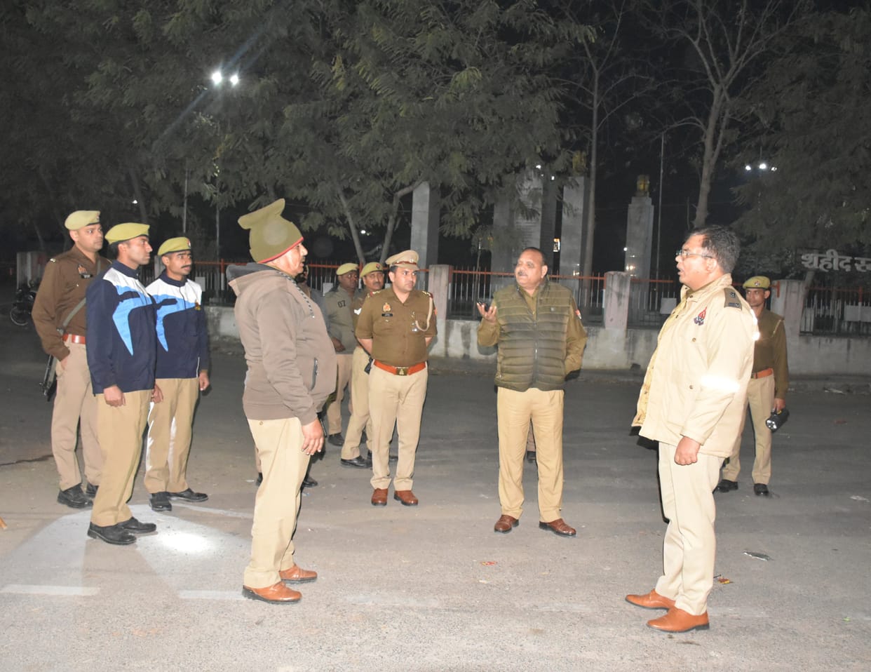 TSI and head constable suspended for negligence on Kanwar route