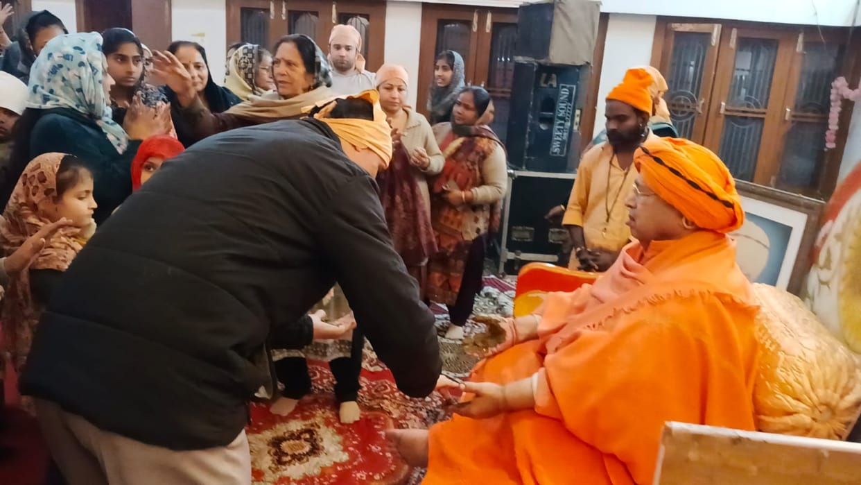 Mehndi ceremony on the first day of Mahashivratri festival