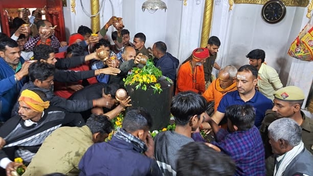 A wave of faith surged in Shiva temples