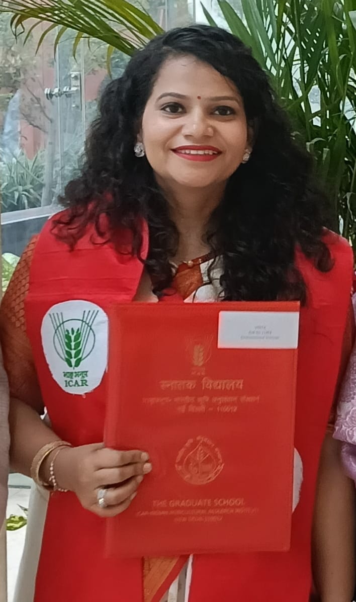 Vinita Mulodia received her PhD.