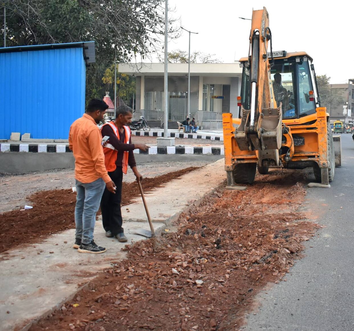 Five days left for inauguration, work still underway at metro stations