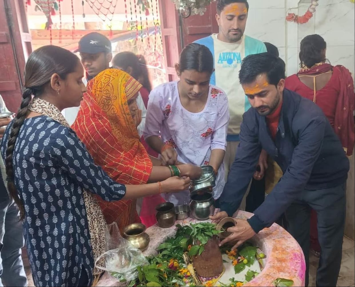 Jalabhishek of Bholenath was done as per the rituals