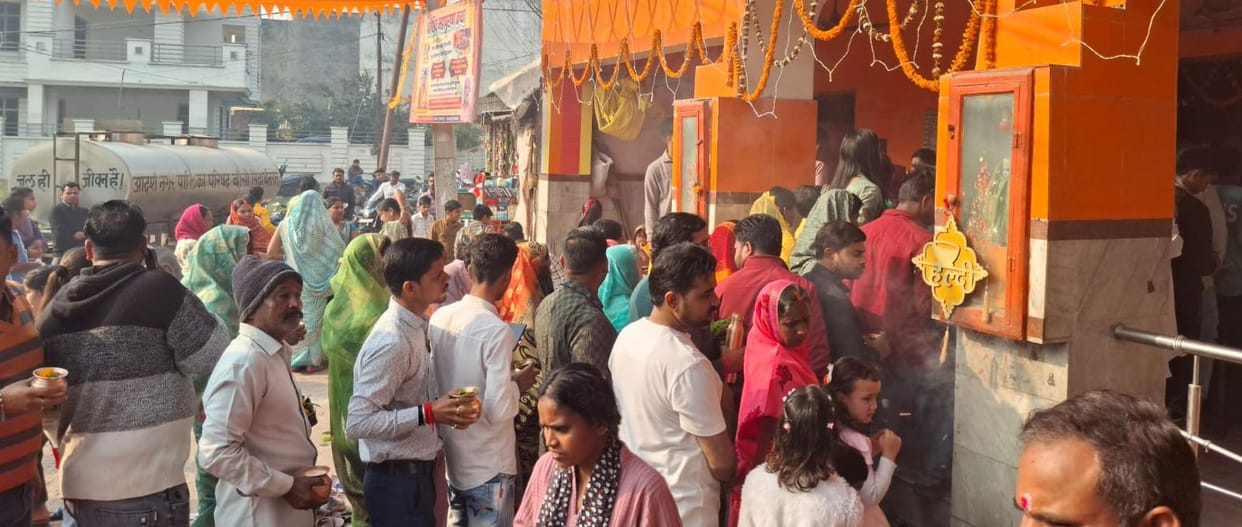 Mahashivratri: A wave of faith swelled in the temples, Shiva temples echoed with chants of Har Har Mahadev.