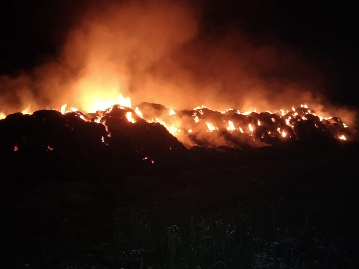 450 acres of stubble burnt to ashes in Khanda Khedi