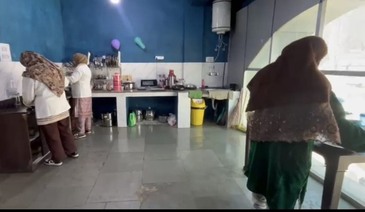 Srinagar, Women Group, Open Cafeteria, Bandipora