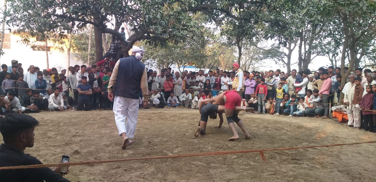 Lucky of Mathia defeated Kartik of Bodarwar.