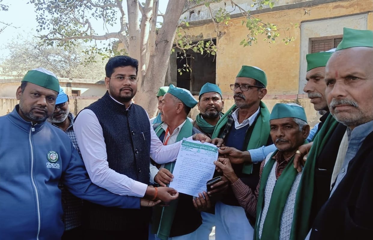 Bhakiyu Tikait submitted a five-point memorandum to the SDM.