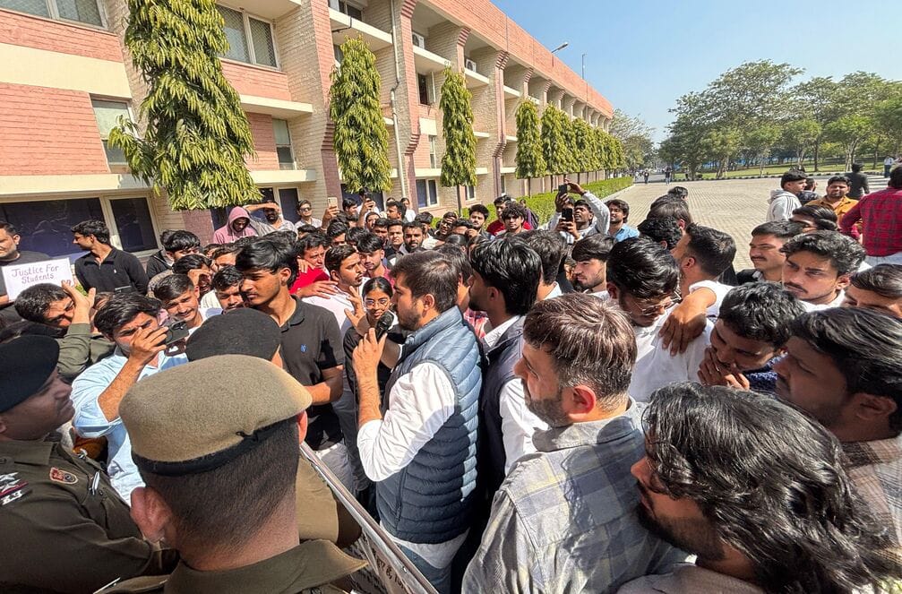 Students protest at Murthal University; Vice Chancellor assures them of resolving their demands