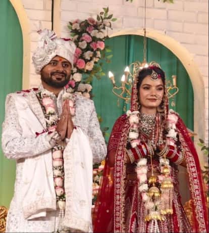 Groom Prafulla sets an example by returning Rs 21 lakh received as shagun