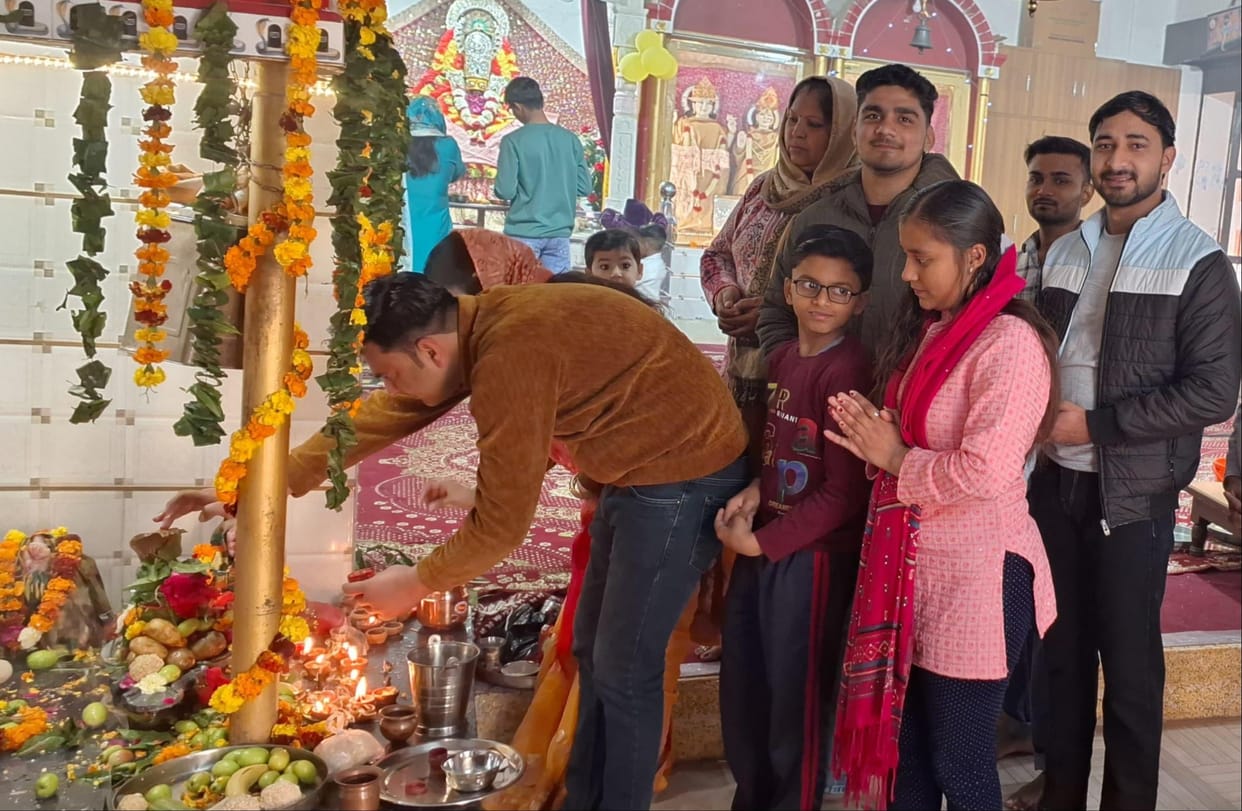Crowds gathered for Jalabhishek in Shiva temples