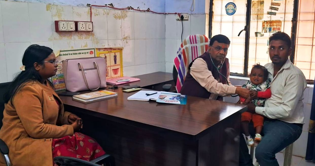 Health Fair: Crowds of patients suffering from cold, cough and fever gathered