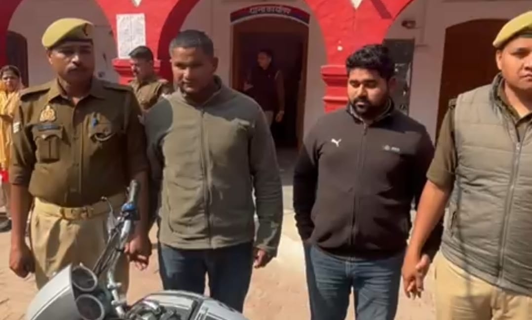 Engineer and his friend were cheating people by changing their debit cards, arrested