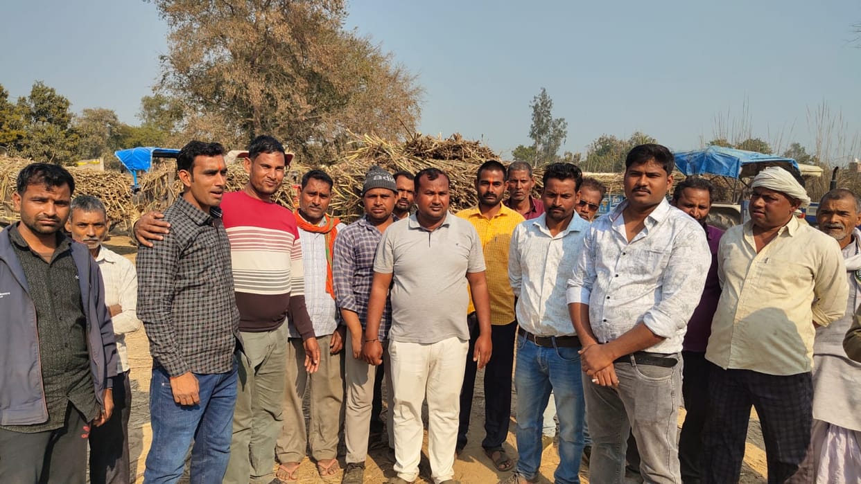 Farmers' anger erupted over discrimination in indent distribution and shortage of sugarcane slips.