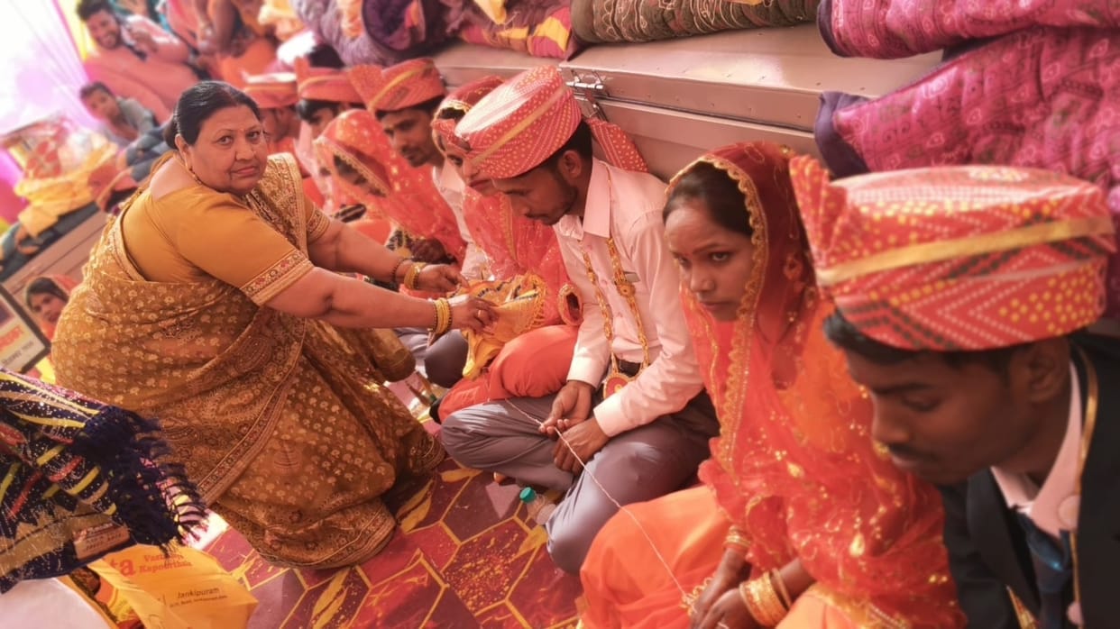 15 couples tied the knot