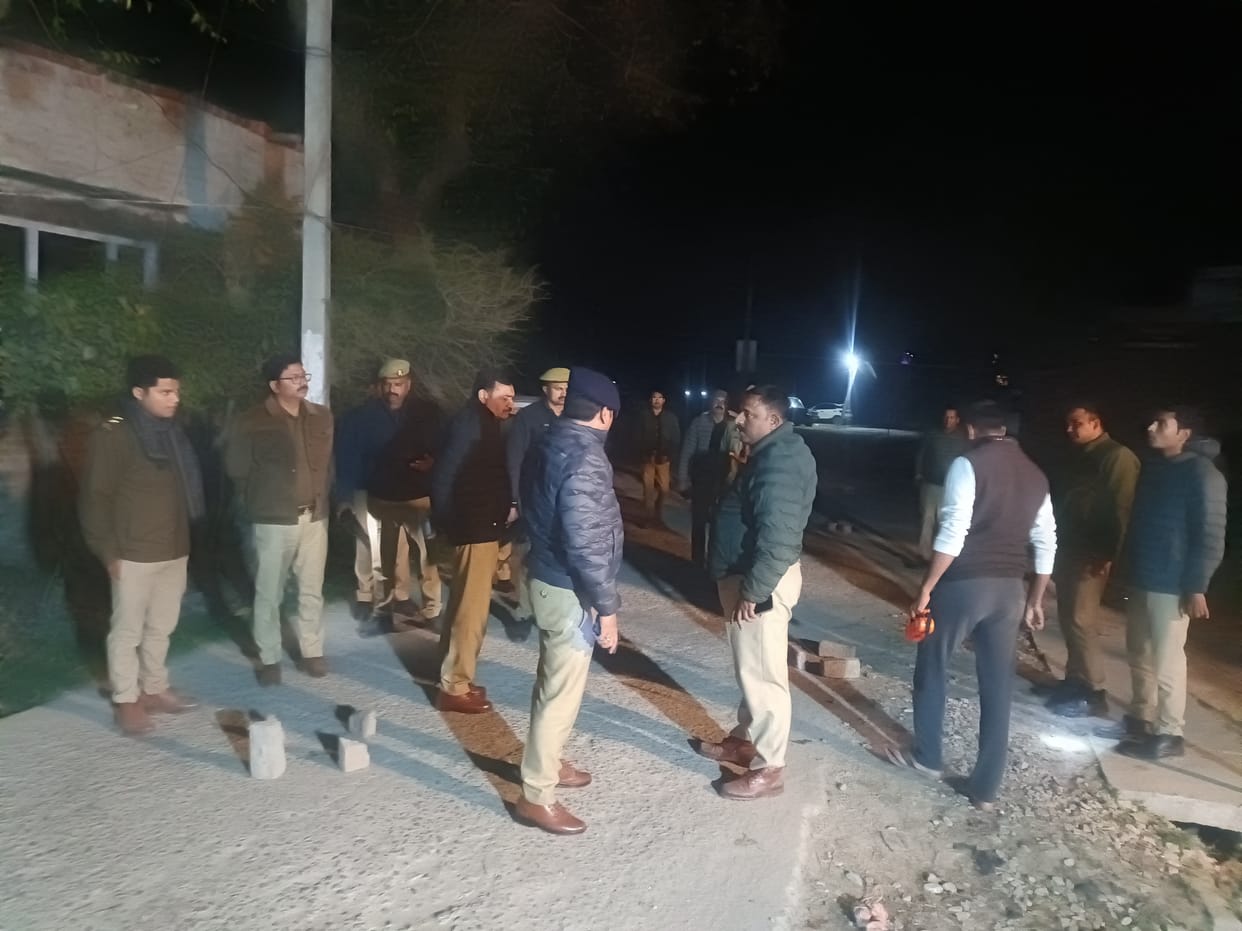 Gangster Sanjay Singh shot in a feud, referred
