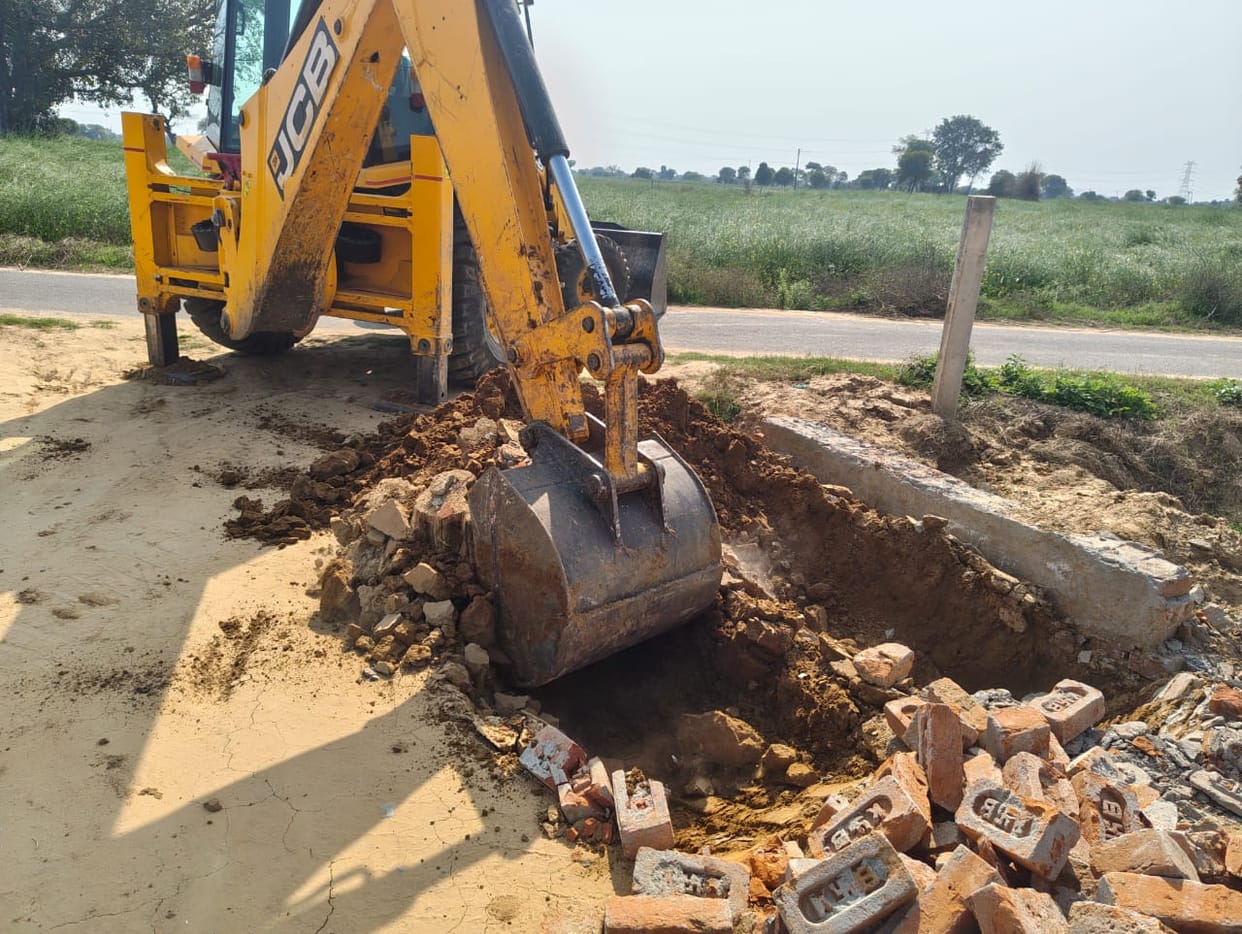 DTO bulldozer runs on illegal construction