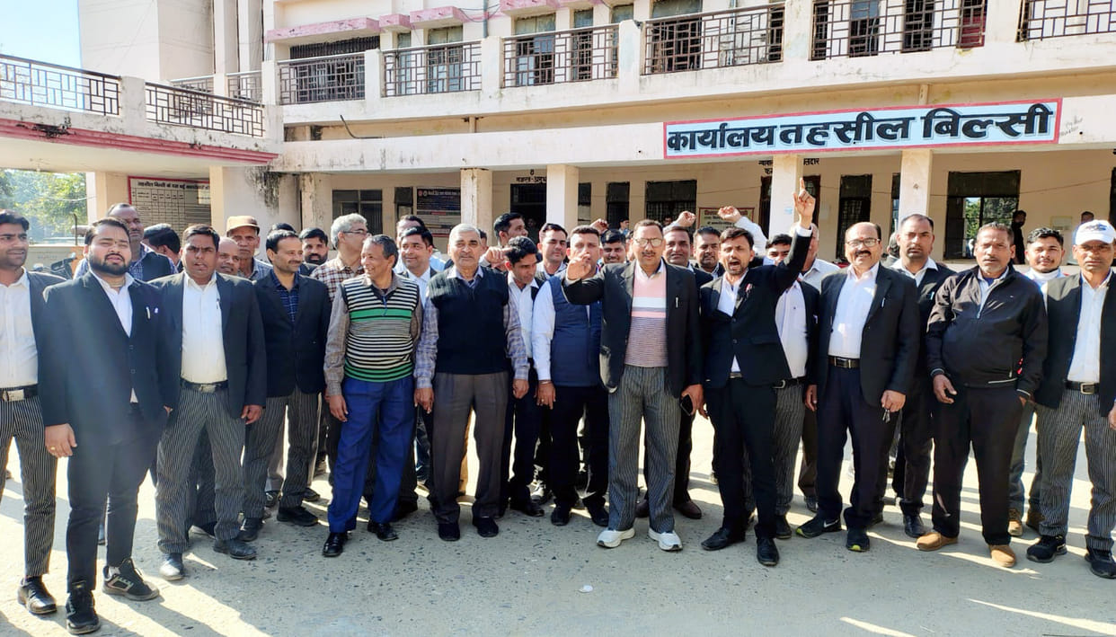 The boycott will continue until the transfer of the SDM administration.
