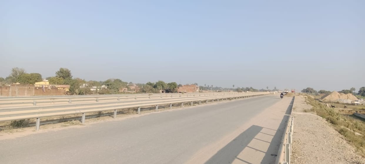 Farmers Protest Low Compensation for Agra-Aligarh Greenfield Expressway Project