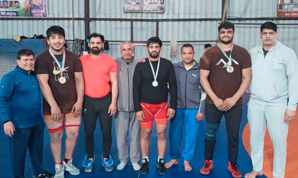 Four wrestlers won medals in the Federation Cup