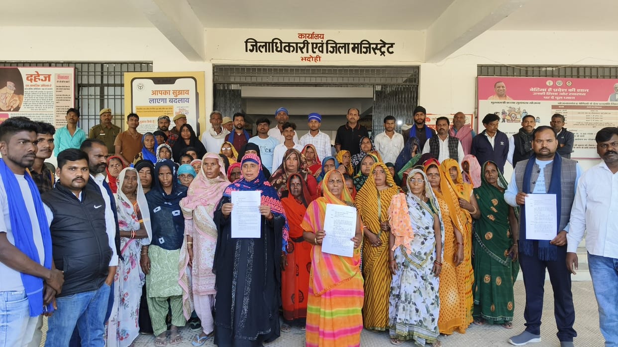 Women voiced their protest against the opening of liquor shops in populated areas
