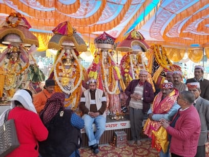 Kullvi Naati performed to the beat of musical instruments in Sarvari