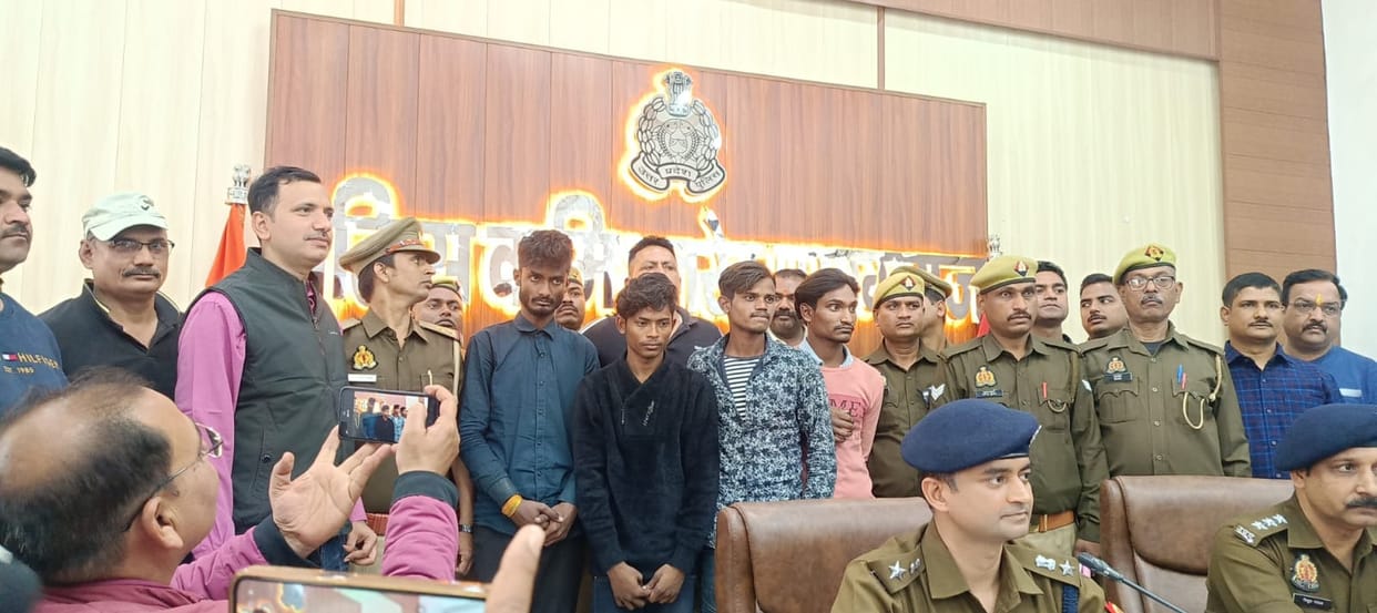 Four members of a Jharkhand gang arrested for stealing from a jewellery shop