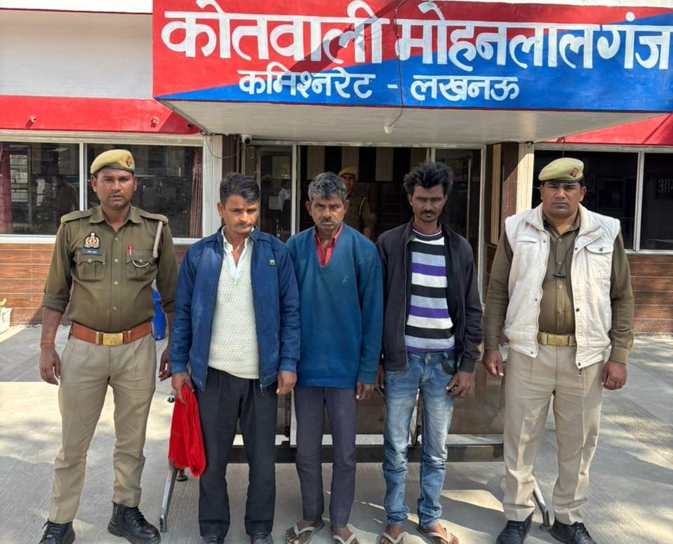 Three people involved in making fake deeds arrested