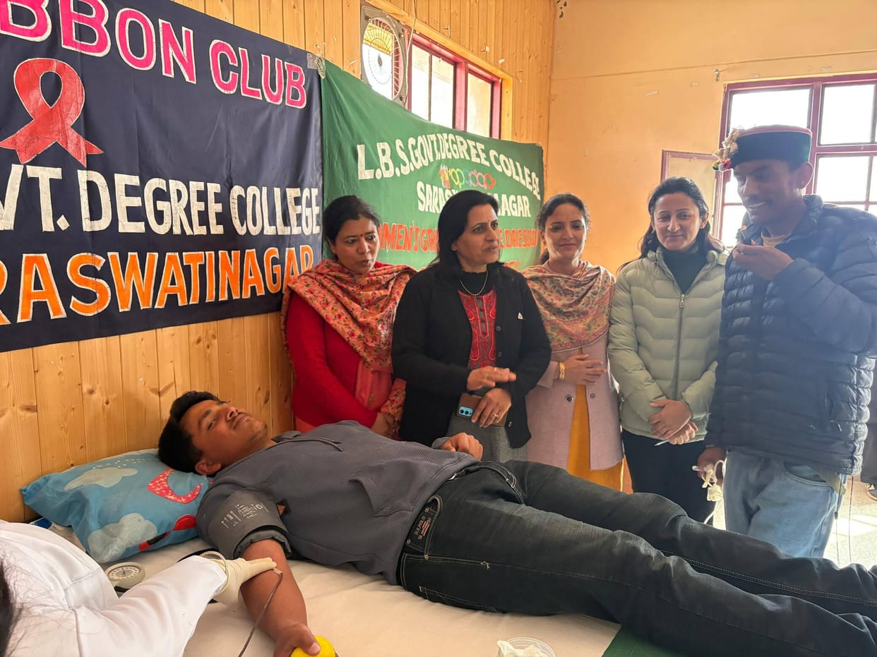 Students and staff donated blood at Saraswatinagar College